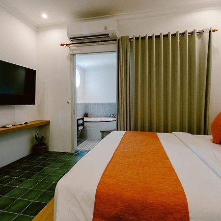 Brown Feather Hotel Seminyak Eksteriør bilde